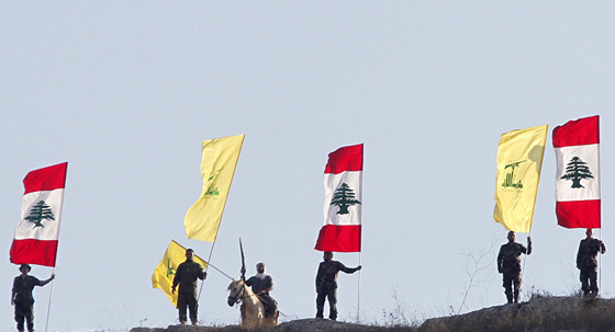 حزب الله يفاجئ اسرائيل باحتفال حاشد بالنصر والاخيرة تهدد بضرب كل لبنان صورة رقم 1