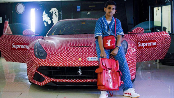ملياردير إماراتي عمره 15 سنة ويمتلك سيارة بربع مليون دولار صورة رقم 1