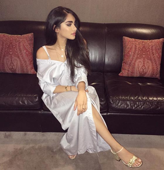 فيديو وصور عارضة الأزياء السعودية ريم الصانع تجيب متابعيها صورة رقم 10