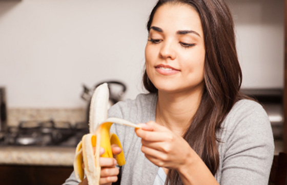 تحذير صادم: أطعمة قد تسبب الوفاة منها الموز، الكرز، البطاطا وجوزة الطيب! صورة رقم 7