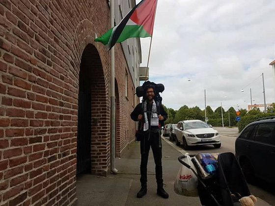 بالفيديو والصور.. يهودي سيعبر 8 دول و5 آلاف كيلومتر مشياً على الأقدام للتضامن مع فلسطين صورة رقم 2