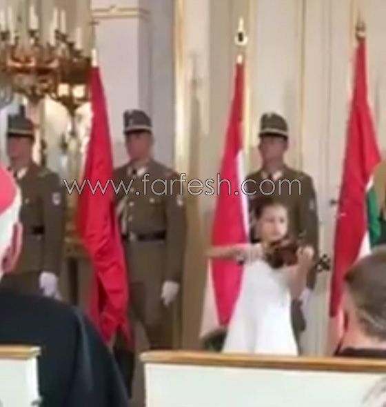 بالفيديو.. طفلتان مصريتان تبهران الجمهور في حفل بالقصر الرئاسي  بالمجر صورة رقم 1
