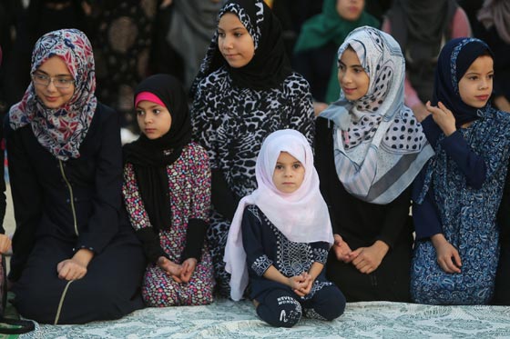 صور: هكذا احتفل المسلمون بمناسبة عيد الأضحى المبارك حول العالم صورة رقم 23