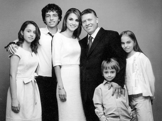 صور الملكة رانيا مع الملك عبدالله: لماذا رفضته في بداية تعارفهما؟ صورة رقم 5