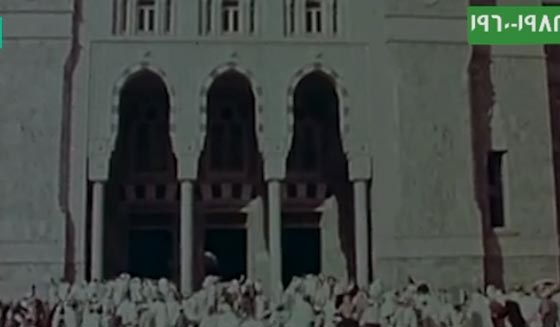 شاهد التغير في شكل الحرم المكي في آخر 100 عام.. فيديو صورة رقم 5