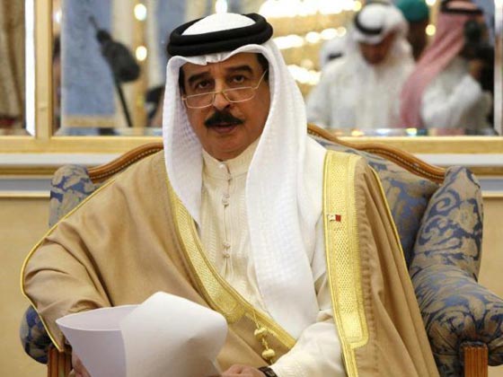 ملك البحرين يستنكر مقاطعة العرب لاسرائيل ويدعو مواطنيه لزيارتها صورة رقم 1