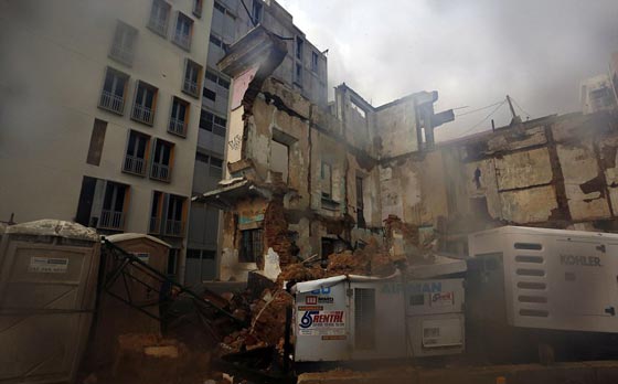 الإعصار ماريا يجتاح بورتوريكو والكاريبي فدمر المباني وقطع الكهرباء والجزيرة تستنجد! صورة رقم 13