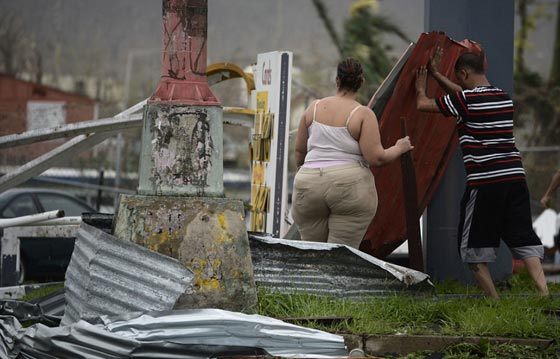 الإعصار ماريا يجتاح بورتوريكو والكاريبي فدمر المباني وقطع الكهرباء والجزيرة تستنجد! صورة رقم 19