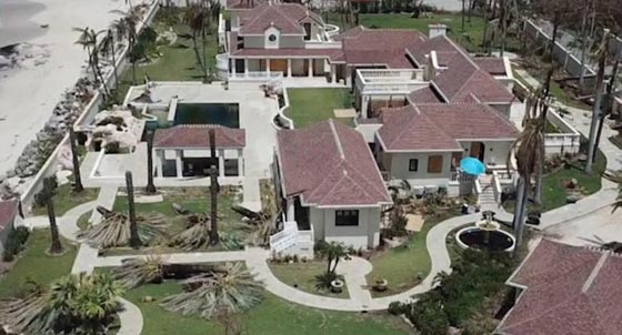 اعصار ايرما يدمر اجزاء كبيرة من قصر ترامب في الكاريبي.. فيديو وصور صورة رقم 5