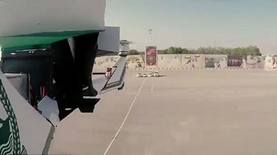 الشرطي الطائر في شوارع دبي.. فيديو صورة رقم 4
