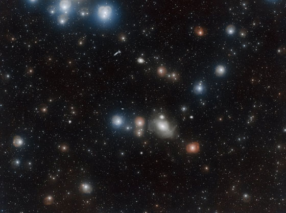 علماء فلكيون يكشفون صورا جديدة لمجرة وجه الله صورة رقم 3