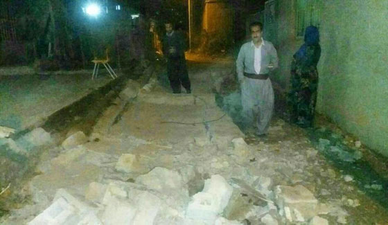 عشرات القتلى ومئات الجرحى اثر زلزال ضرب الحدود العراقية الإيرانية صورة رقم 4