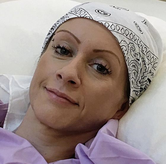 زوجة طيبة تجمع 30 ألف جنيه لتنقذ حياة (ضُّرتها) المريضة بالسرطان صورة رقم 3