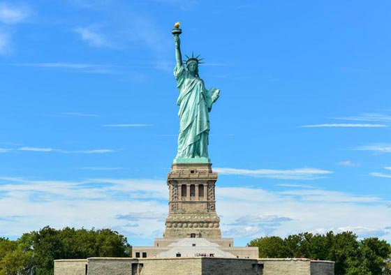 أشهر 5 تماثيل عالمية تمثل المرأة وتجسدها منها تمثال الحرية ونفرتيتي صورة رقم 5