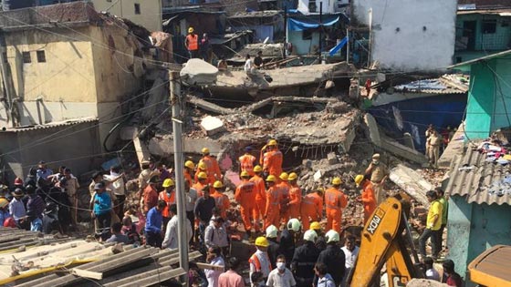 انهيار مبان في مومباي والبحث عن 20 شخصا تحت الأنقاض صورة رقم 1