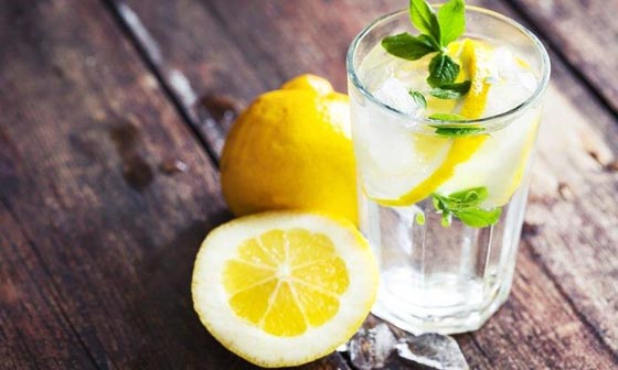  فوائد مدهشة لوصفة العلاج بالماء والليمون صورة رقم 4