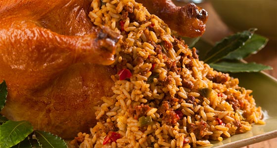الدجاج المحشي بوصفة تحضير شهية ونكهة مميزة صورة رقم 2