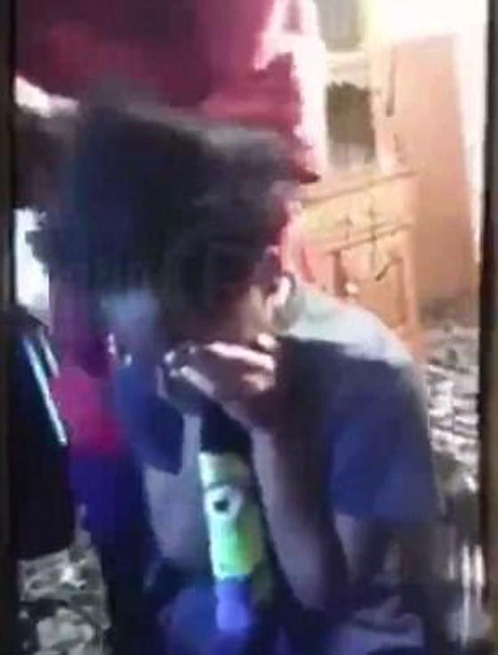 فيديو قاسي +18: أمريكي يضرب ابنته بقسوة بسبب سناب شات صورة رقم 5