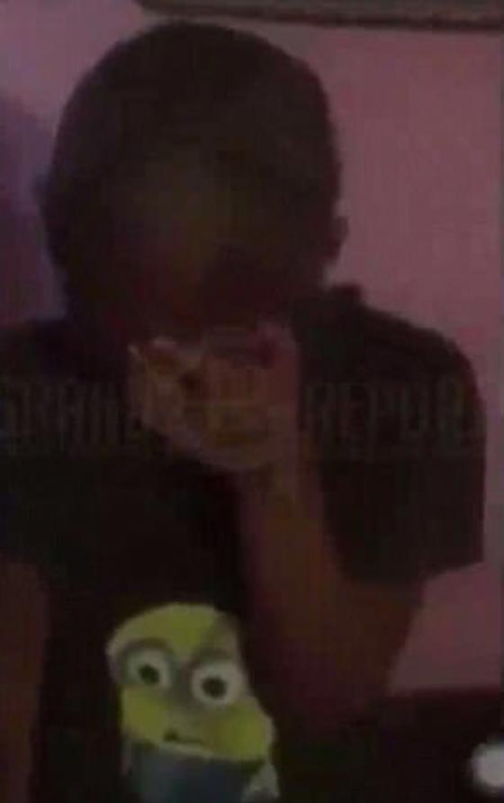 فيديو قاسي +18: أمريكي يضرب ابنته بقسوة بسبب سناب شات صورة رقم 7