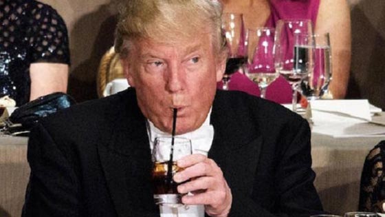 ترامب يشرب 12 كولا يوميا، مدمن تلفزيون ويحضر الاجتماعات بالبيجاما! صورة رقم 4