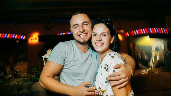 فيديو وصور جريمة بشعة: روسي يبتر يد زوجته بسبب الغيرة والشكوك  صورة رقم 12