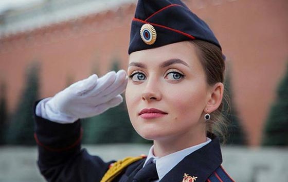 بالصور.. الشرطة الروسية تعرض بالصور اجمل حسناواتها صورة رقم 9