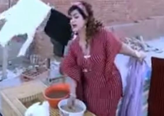 فيديو: اعتقال مغنية كليب (بص امك) بتهمة خدش الحياء والفسق والفجور صورة رقم 6