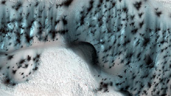ناسا تنشر صورا رائعة للشتاء على المريخ صورة رقم 1
