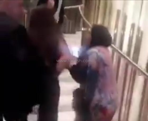فيديو اليسا ترفض التصوير مع معجبة مسنّة وهذا ردها على الهجوم وتهمة الغرور!  صورة رقم 6