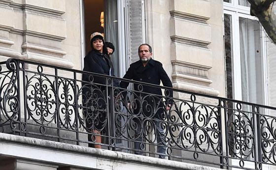 صور ريهانا وحبيبها السعودي حسن جميل في اجازة رومانسية في باريس صورة رقم 6