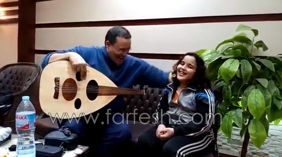 فيديو أشرقت أحمد تتدرب مع والدها الذي يواصل تحدّي ذا فويس كيدز صورة رقم 5
