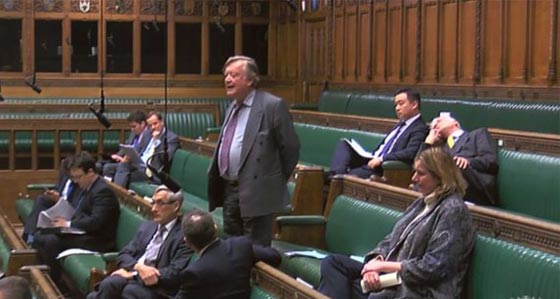 برلماني بريطاني ينام خلال خطاب زميله صورة رقم 4