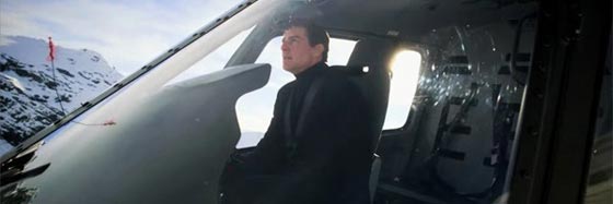 توم كروز يقود طائرة بنفسه، في أخطر مشهد في تاريخ السينما.. فيديو  صورة رقم 4