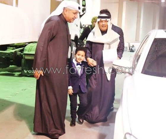 صور نجل محمد عبده فنان العرب  يخطف الأضواء من والده صورة رقم 1