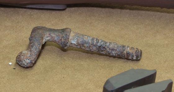 بالفيديو والصور.. العثور على أقدم مسدس في العالم صورة رقم 4