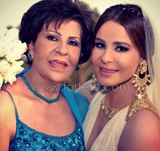 حصريا بمناسبة عيد الأم: صور 50  فنانة عربية مع أمهاتهن (ج. 1) صورة رقم 14