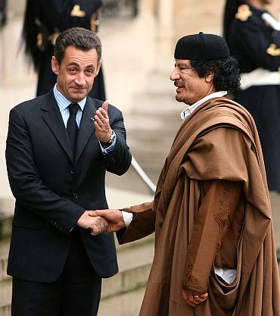 تسجيل صوتي للقذافي وإبنه يكشفان رشوة رئيس فرنسا صورة رقم 3