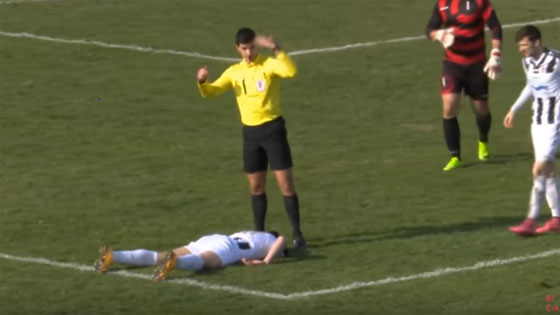 فيديو صادم: وفاة لاعب خلال المباراة بطريقة مأساوية صورة رقم 1