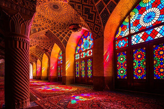بالفيديو.. تعرفوا على المسجد الوردي في ايران صورة رقم 1
