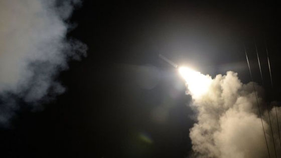  الدفاع الجوي السوري يتصدى لهجوم صاروخي.. وأمريكي يكشف حقيقة هجوم دوما صورة رقم 1