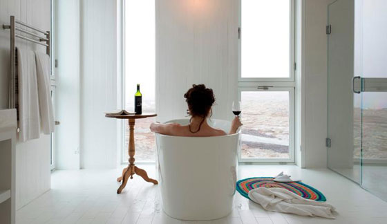 صور لأجمل أحواض الاستحمام في الفنادق من حول العالم صورة رقم 1