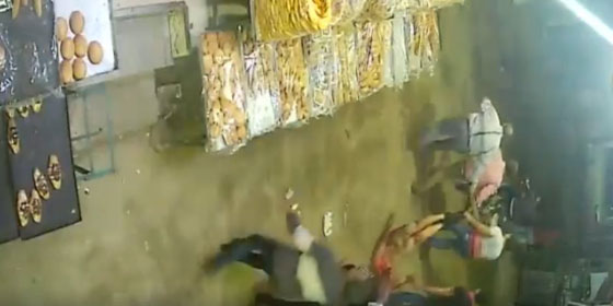 فيديو صادم: قتل شاب وسحل جثته بطريقة بشعة في مصر صورة رقم 1