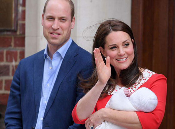 كيت ميدلتون تنجب طفلها الثالث والأمير وليام والاولاد يزورون الأمير الجديد صورة رقم 3