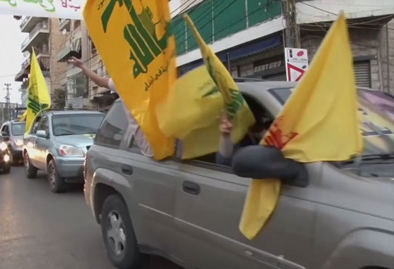 بعد الانتخابات.. حزب الله يجتاح بيروت بمسيرات طائفية واستفزازية صورة رقم 4