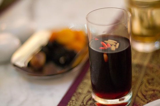 تعرفوا على مكونات عصير الجلاب اللذيذ والشهير في رمضان صورة رقم 2