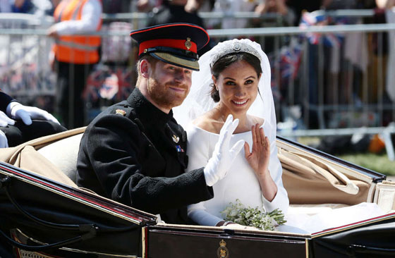  صور وفيديو: ماذا قال الأمير هاري لعروسه ومن اطلق الزغاريد بحفل الزفاف؟ صورة رقم 4