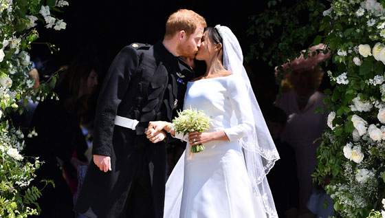  صور وفيديو: ماذا قال الأمير هاري لعروسه ومن اطلق الزغاريد بحفل الزفاف؟ صورة رقم 31