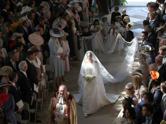  صور وفيديو: ماذا قال الأمير هاري لعروسه ومن اطلق الزغاريد بحفل الزفاف؟ صورة رقم 34