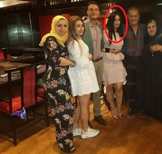 صور احمد الفيشاوي مع خطيبته ندى الكامل تثير غضب صديقته السابقة دينا! صورة رقم 1