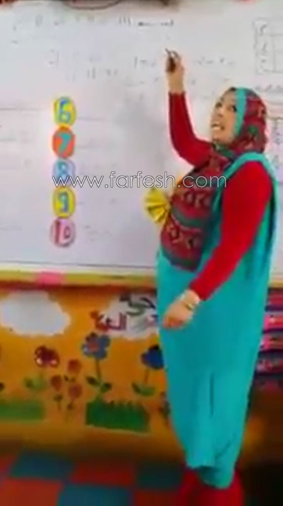 فيديو مضحك: مدرّسة مصرية تعلم طلابها اللغة الإنجليزية بلهجة خاطئة وصادمة صورة رقم 4